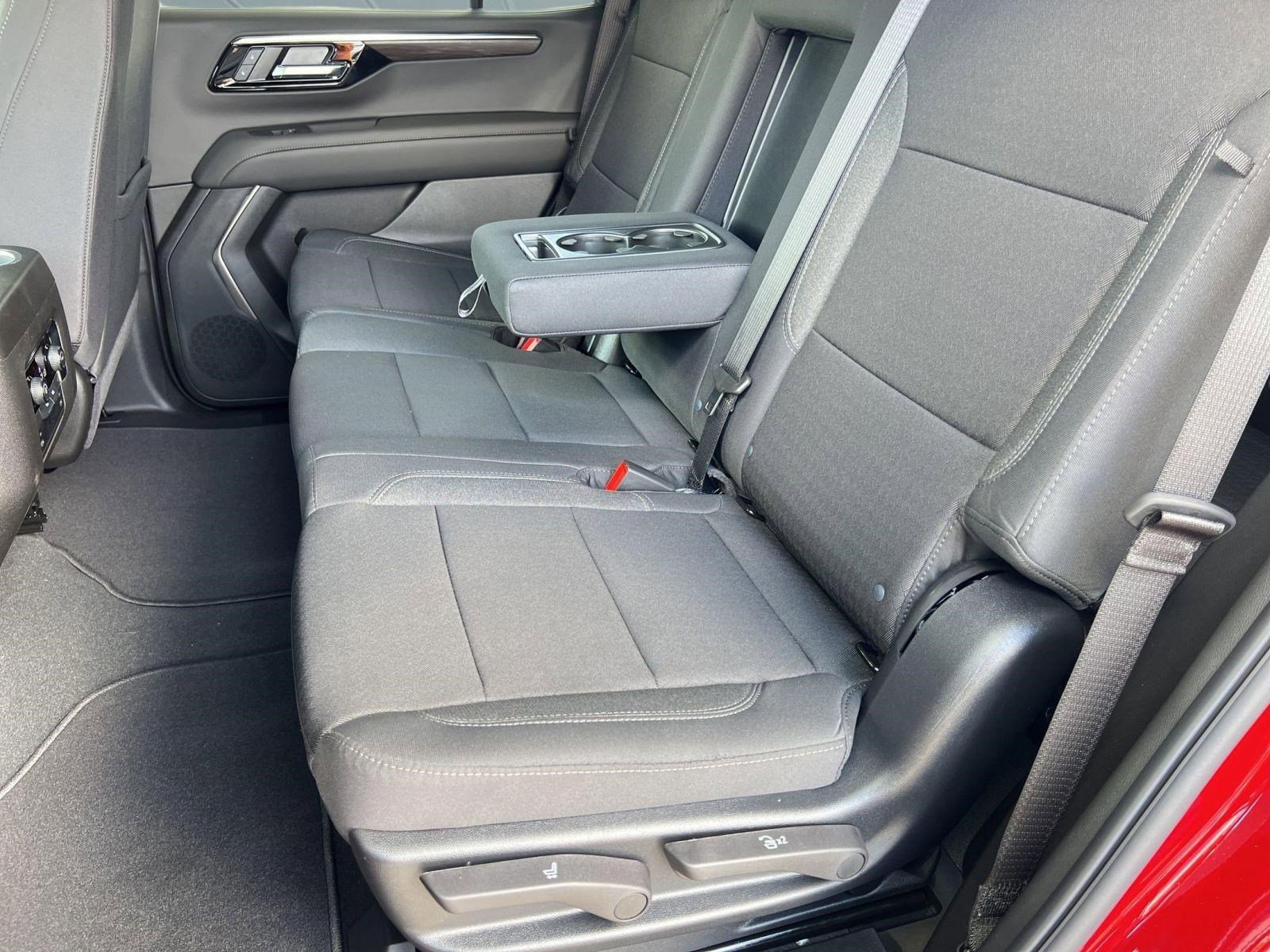 2026 Chevrolet Tahoe LS - Photo 15