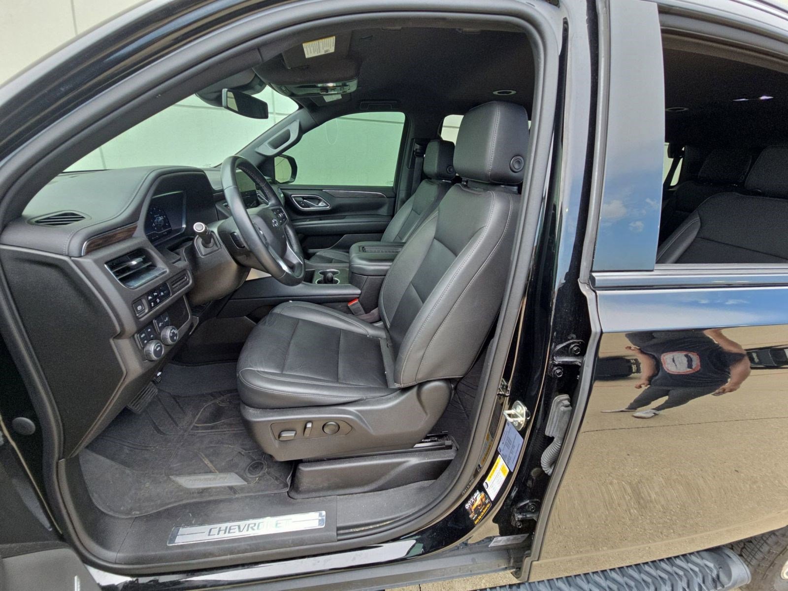 2023 Chevrolet Tahoe Z71 photo 3