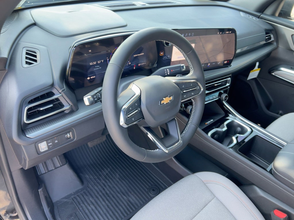 New 2026 Chevrolet Traverse LT SUV