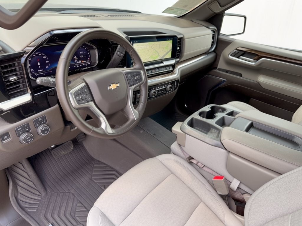 Used 2024 Chevrolet Silverado 1500 LT Truck