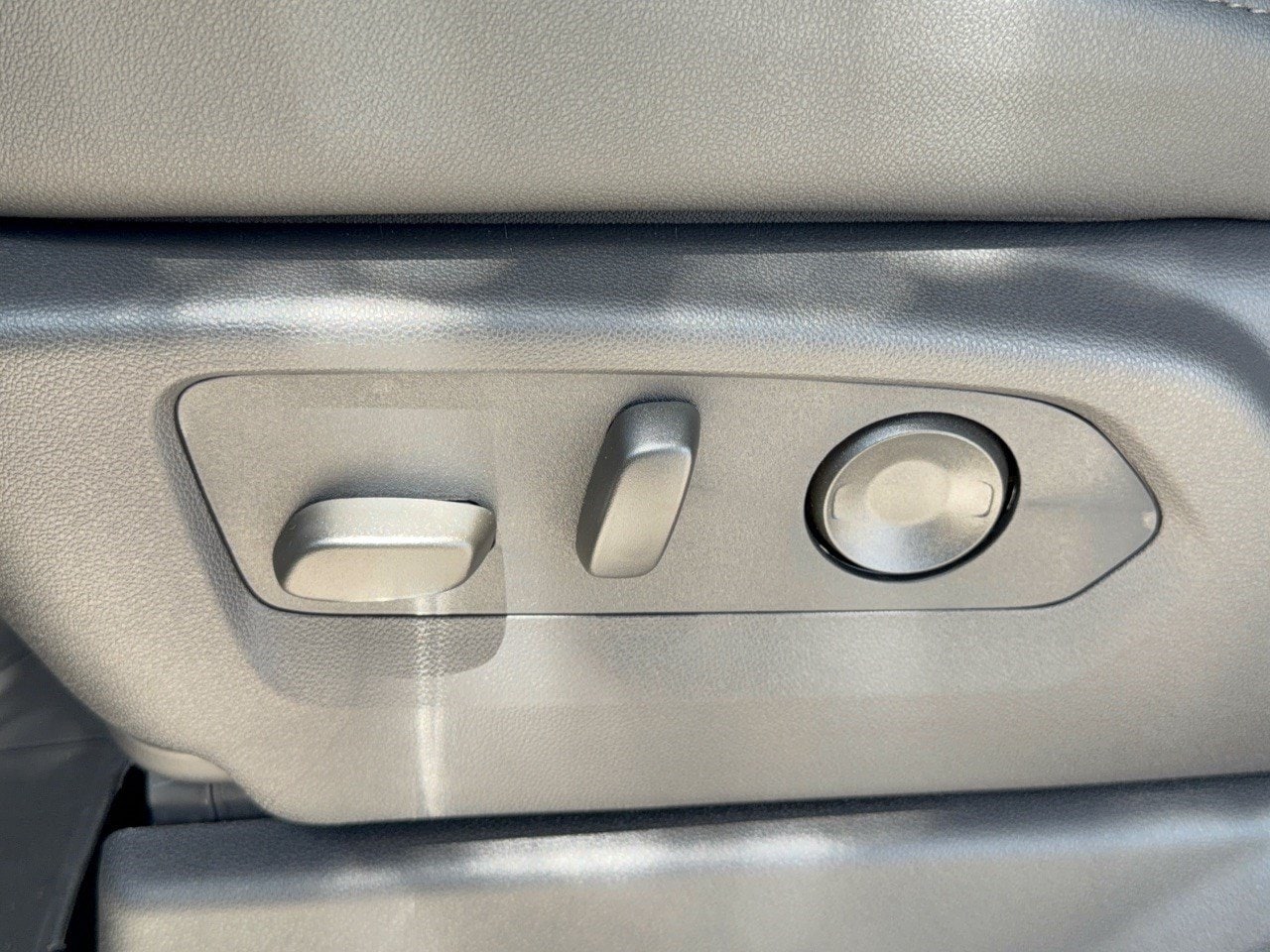 2026 Chevrolet Silverado 1500 ZR2 - Photo 15
