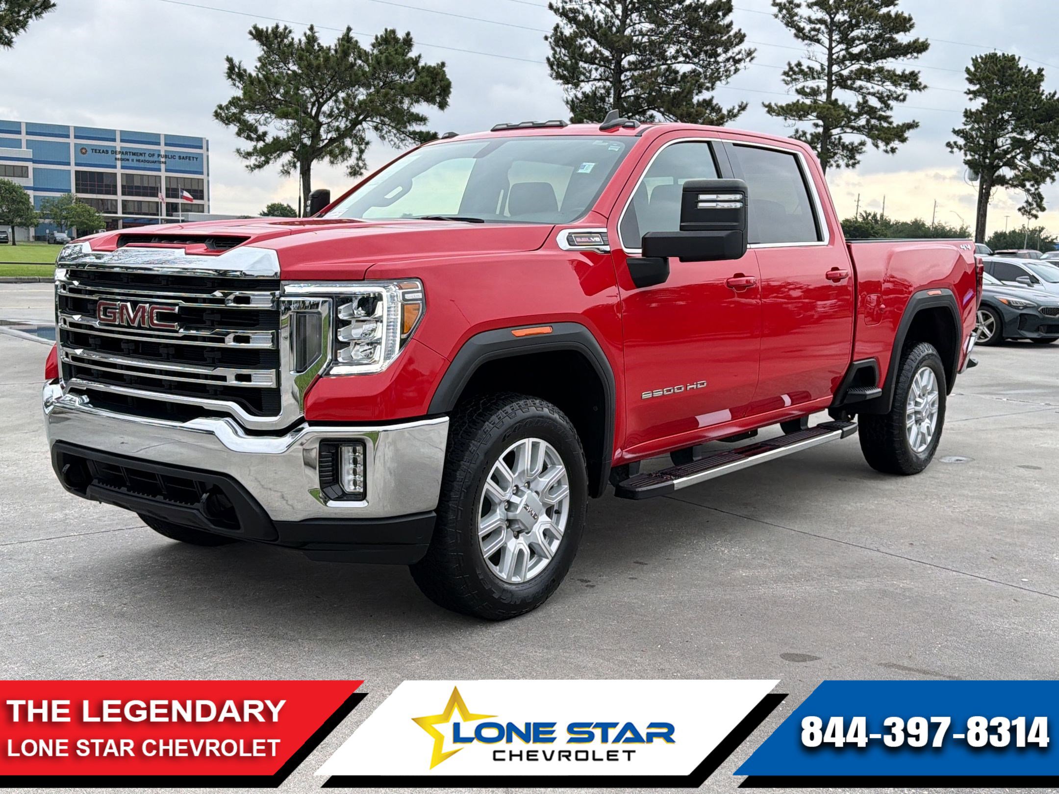 2022 GMC Sierra 4WD Crew Cab Standard Box SLE's photo