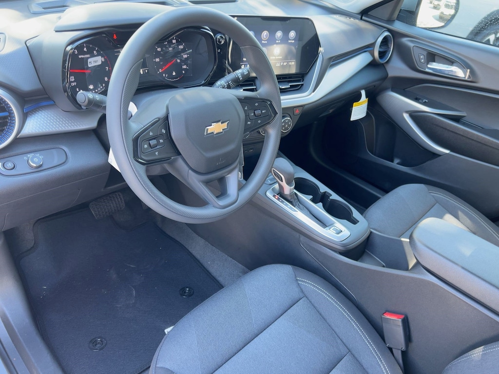 New 2026 Chevrolet Trax LS SUV