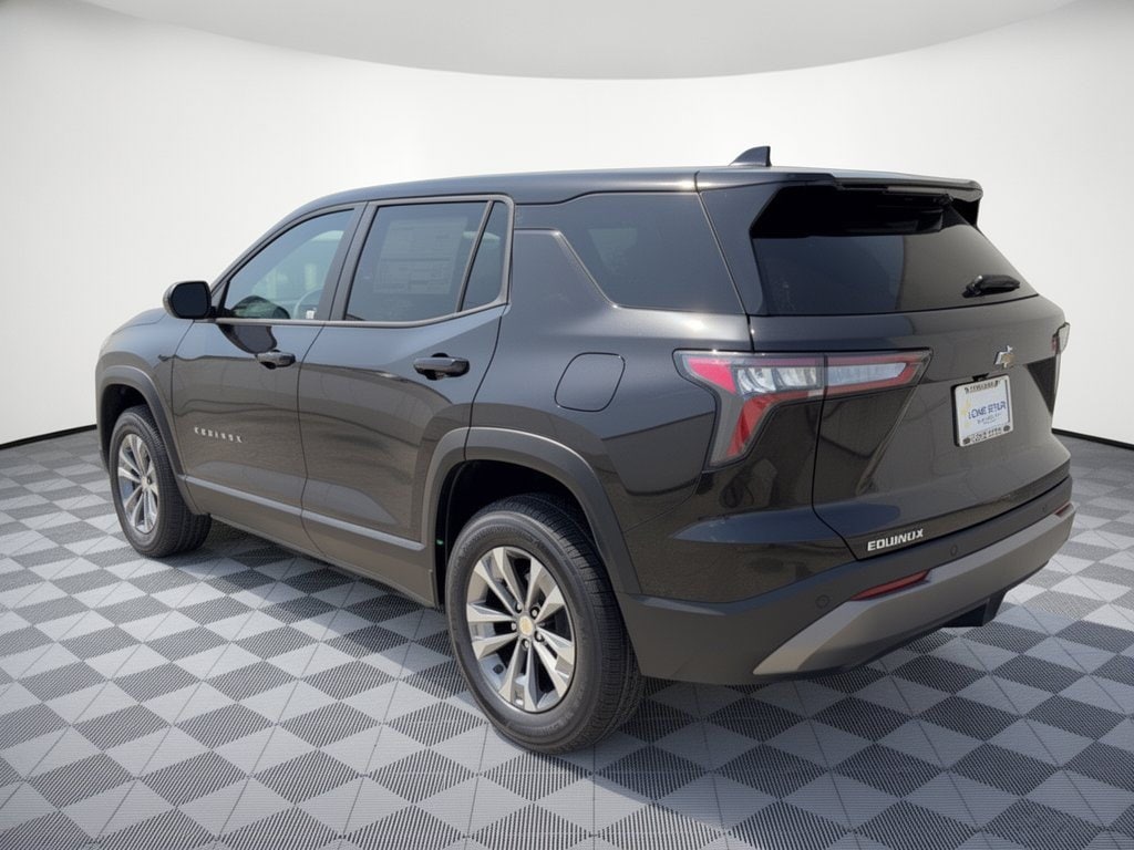 2027 Chevrolet Equinox LT - Photo 3