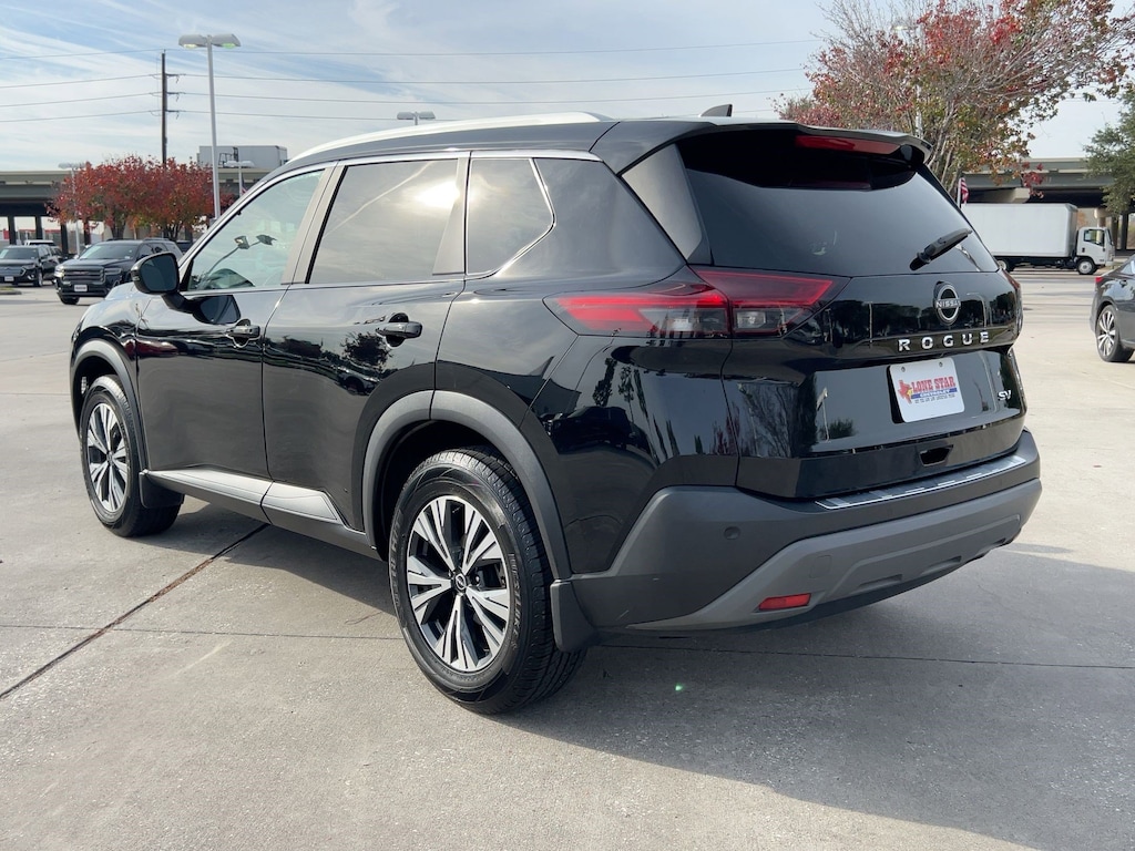 Used 2023 Nissan Rogue SV