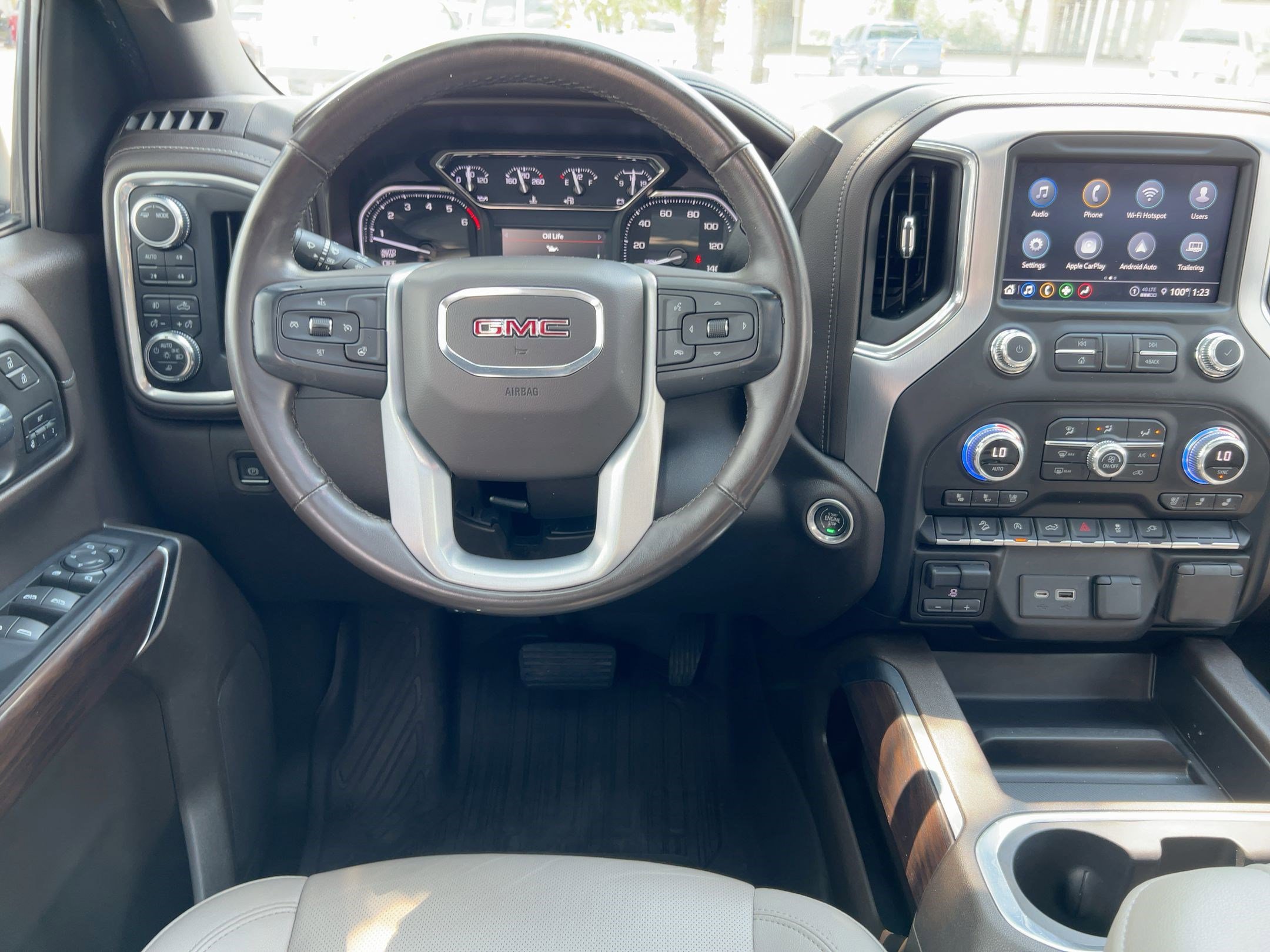 2021 Gmc Sierra 1500 SLT photo 4