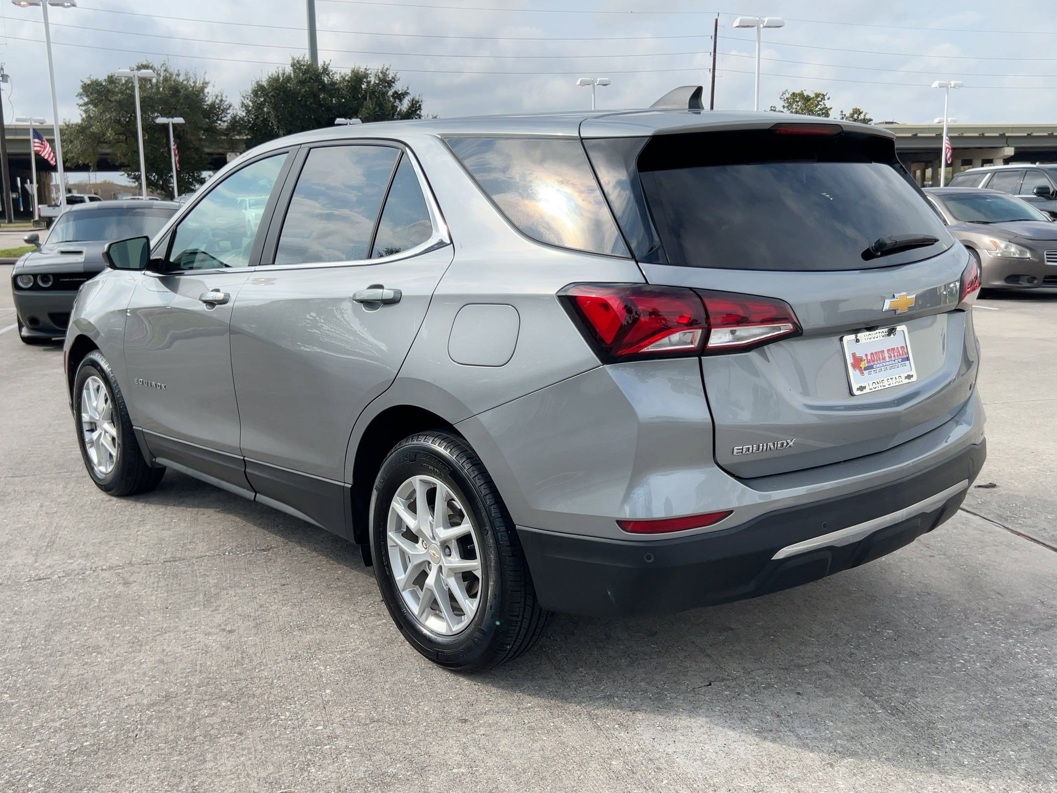 2024 Chevrolet Equinox LT photo 3