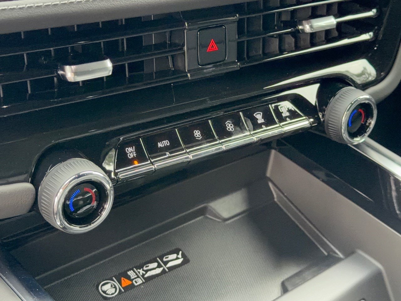 2026 Chevrolet Tahoe Z71 - Photo 22