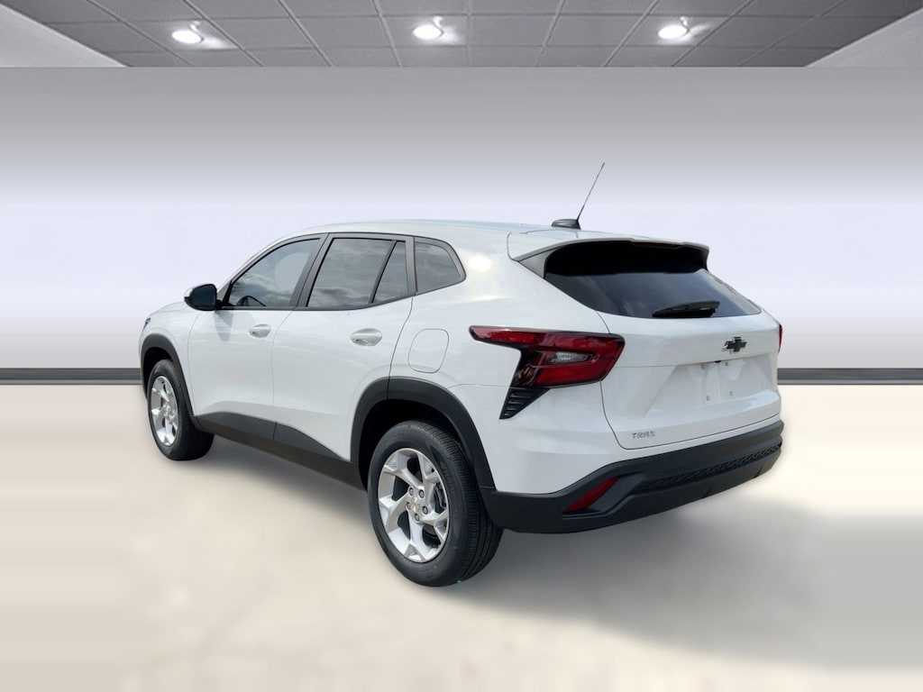 New 2026 Chevrolet Trax LS SUV