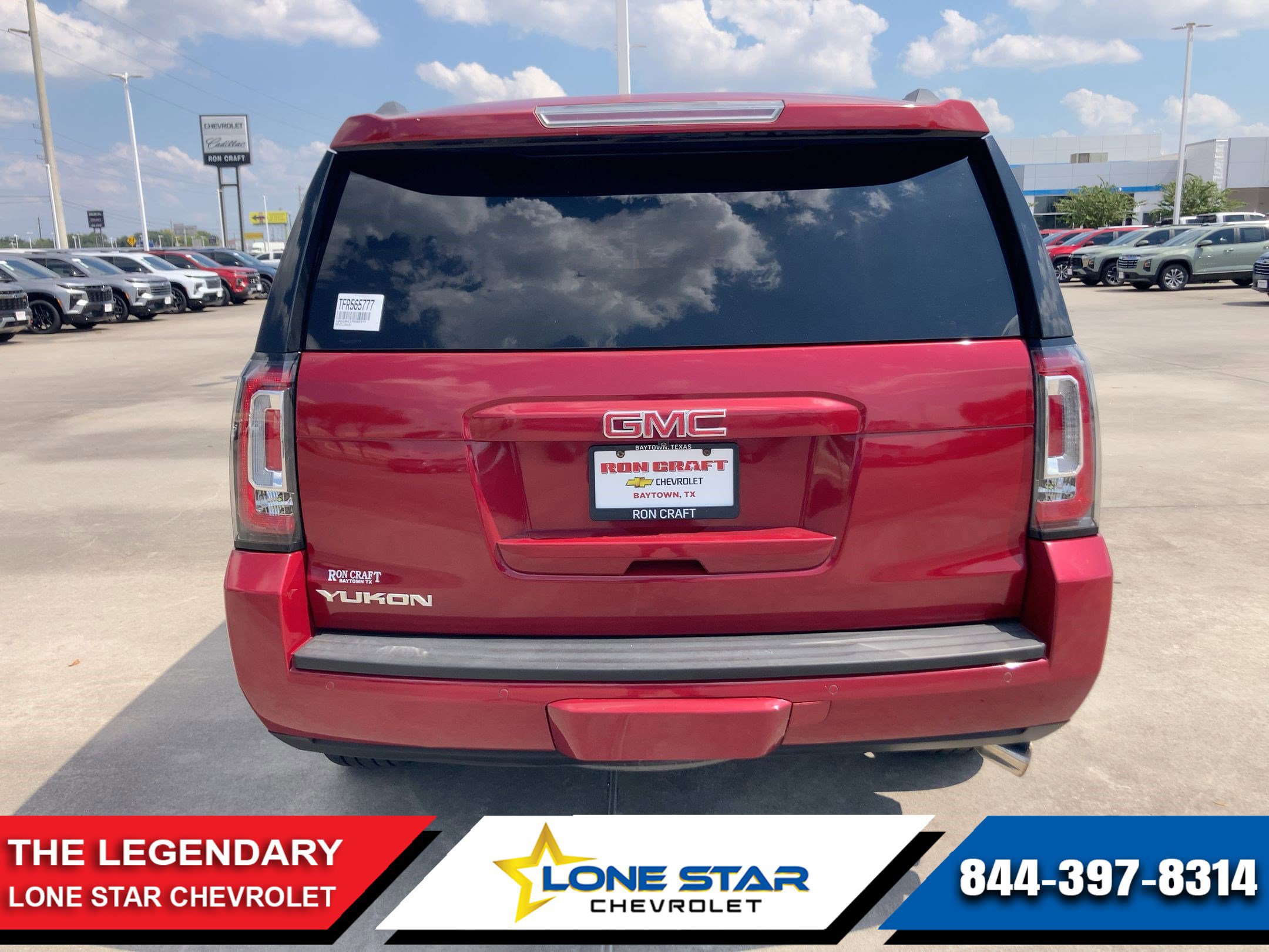 2015 GMC Yukon SLT's photo