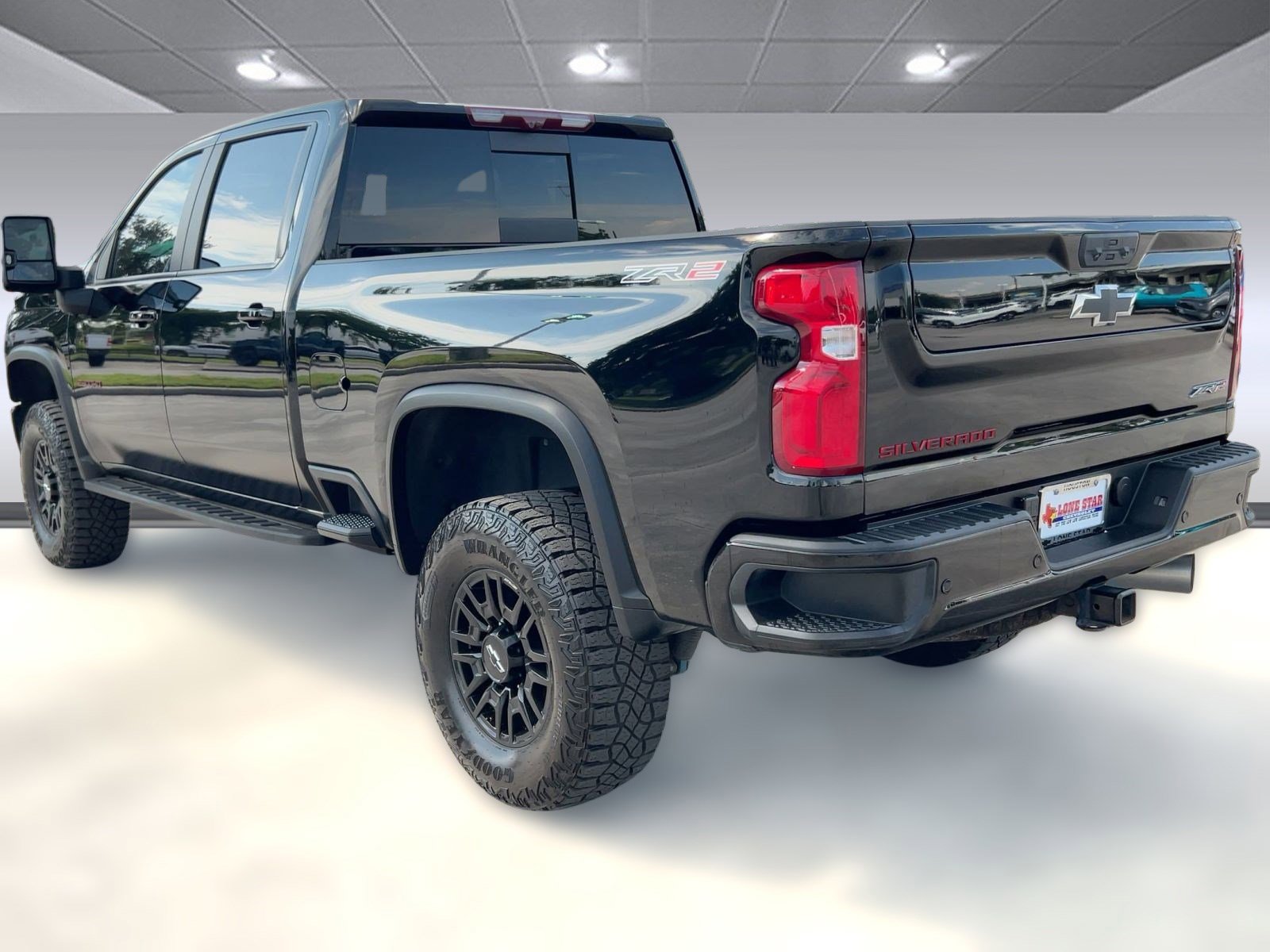 2024 Chevrolet Silverado 2500HD ZR2 photo 3