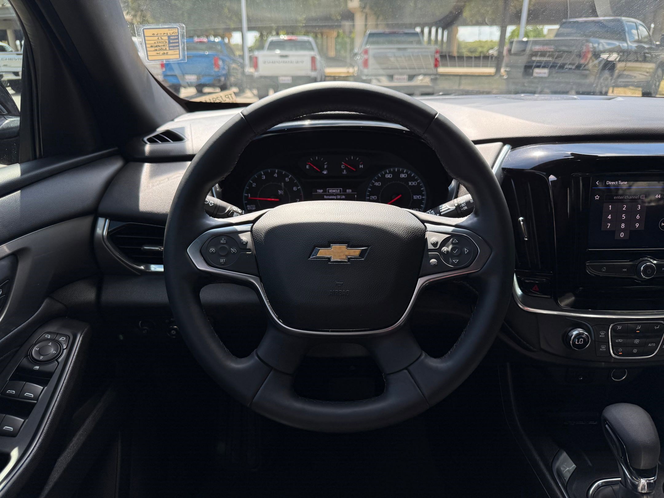 2023 Chevrolet Traverse Cloth photo 4