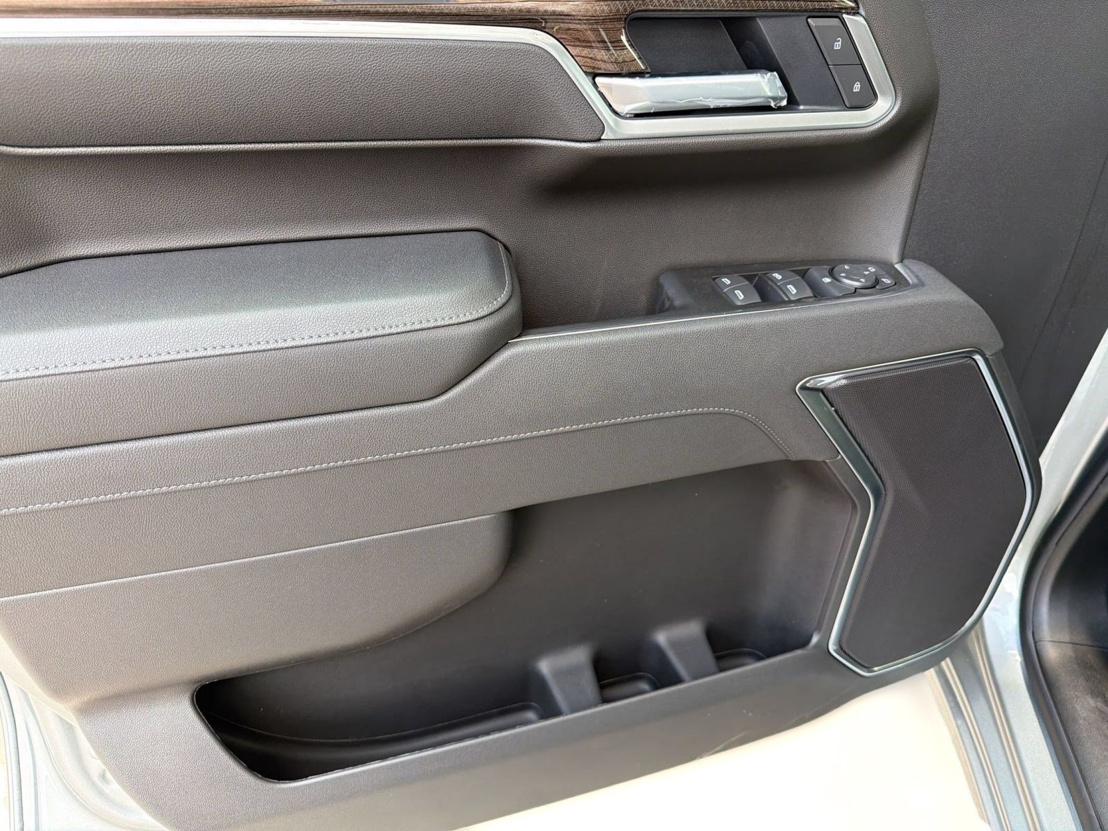 2026 Chevrolet Silverado 1500 LT - Photo 13