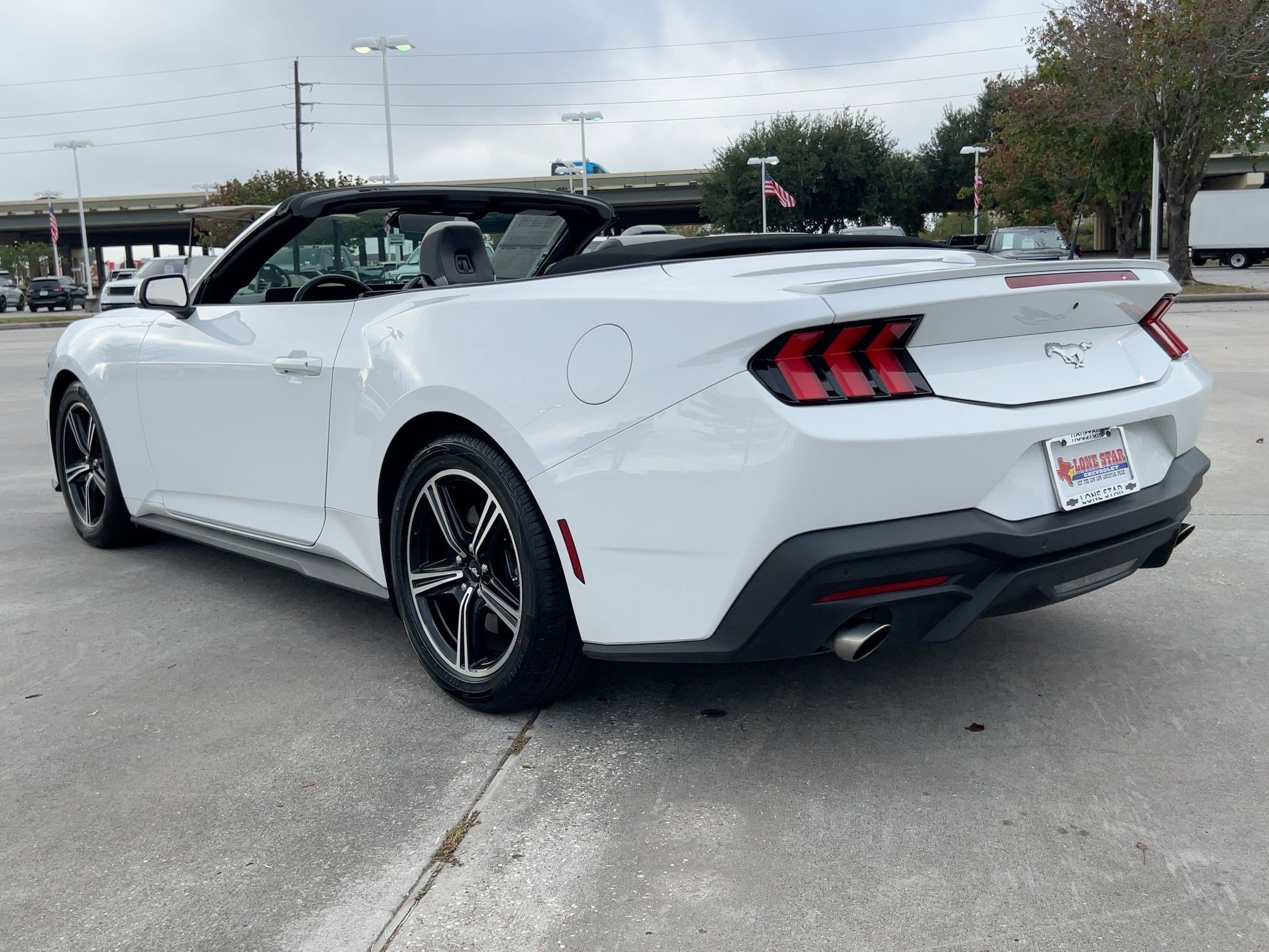 2024 Ford Mustang EcoBoost Convertible photo 3