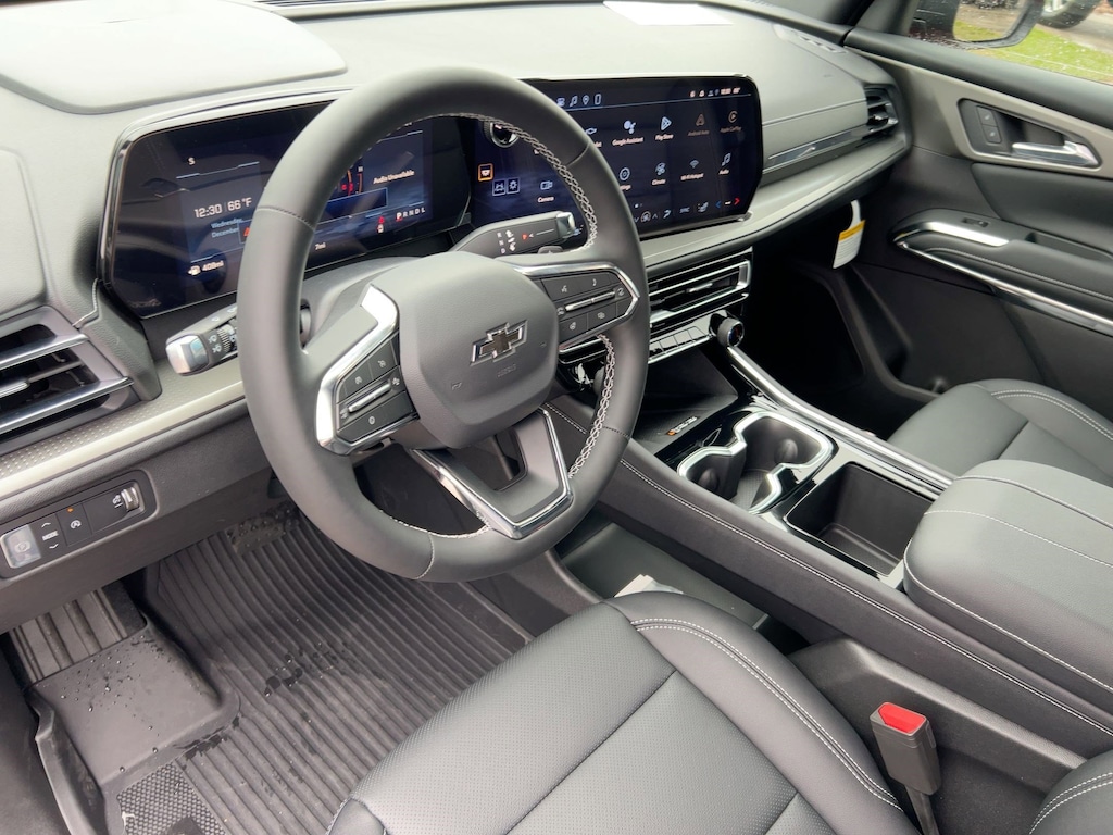 New 2026 Chevrolet Traverse LT SUV