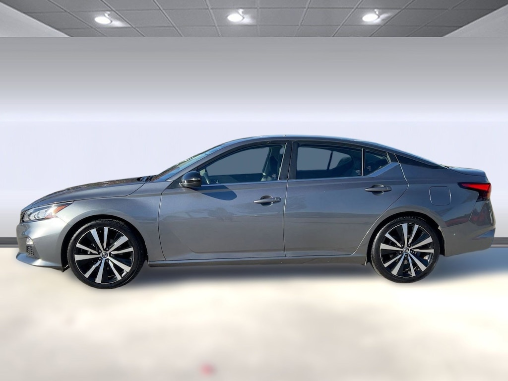 Used 2021 Nissan Altima 2.5 SR