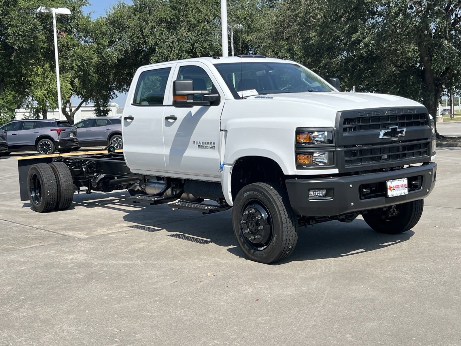 2024 Chevrolet Silverado 5500HD Work Truck photo 2