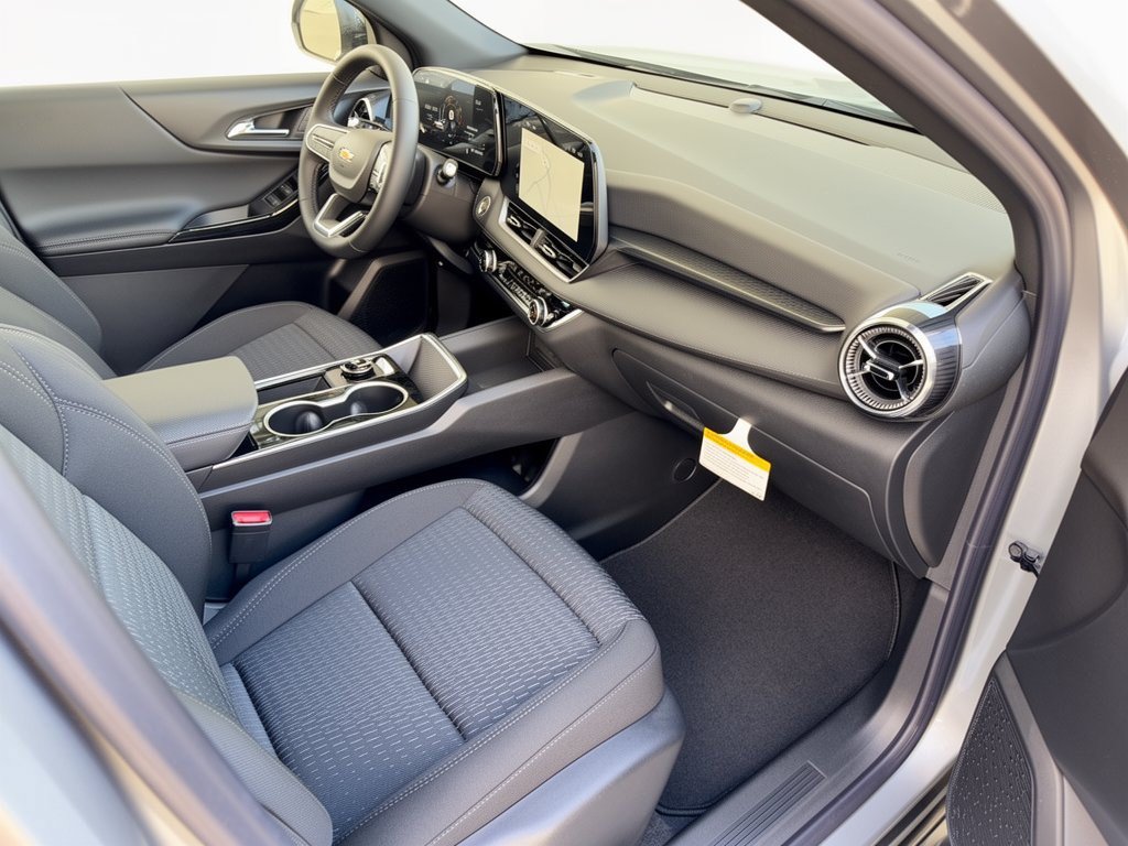 2027 Chevrolet Equinox LT - Photo 30
