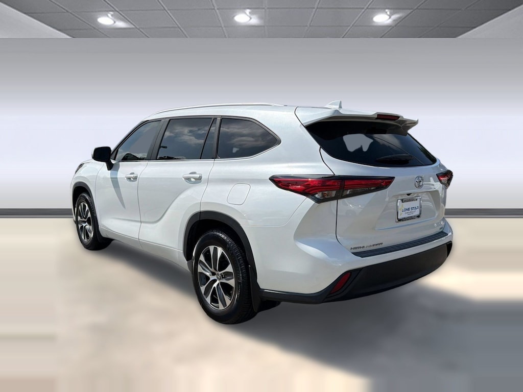 Used 2023 Toyota Highlander XLE SUV