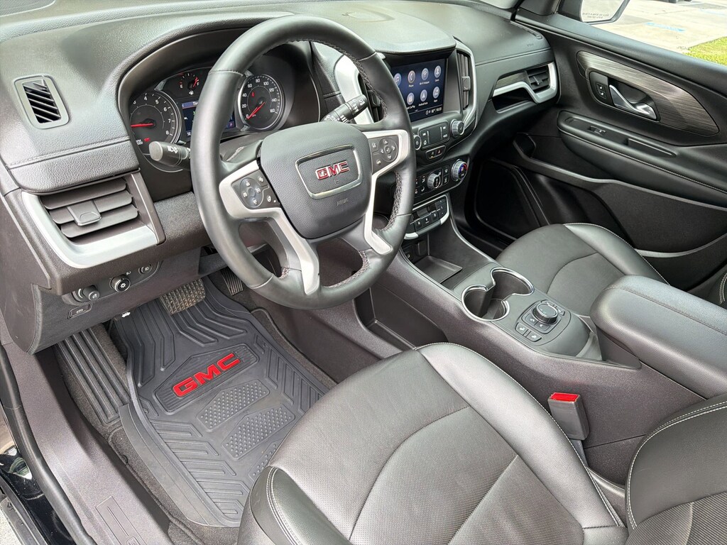 Used 2024 GMC Terrain SLT SUV