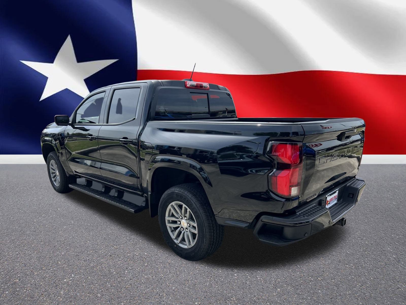 2026 Chevrolet Colorado LT photo 2