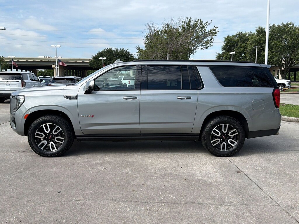 Used 2024 GMC Yukon XL AT4 SUV