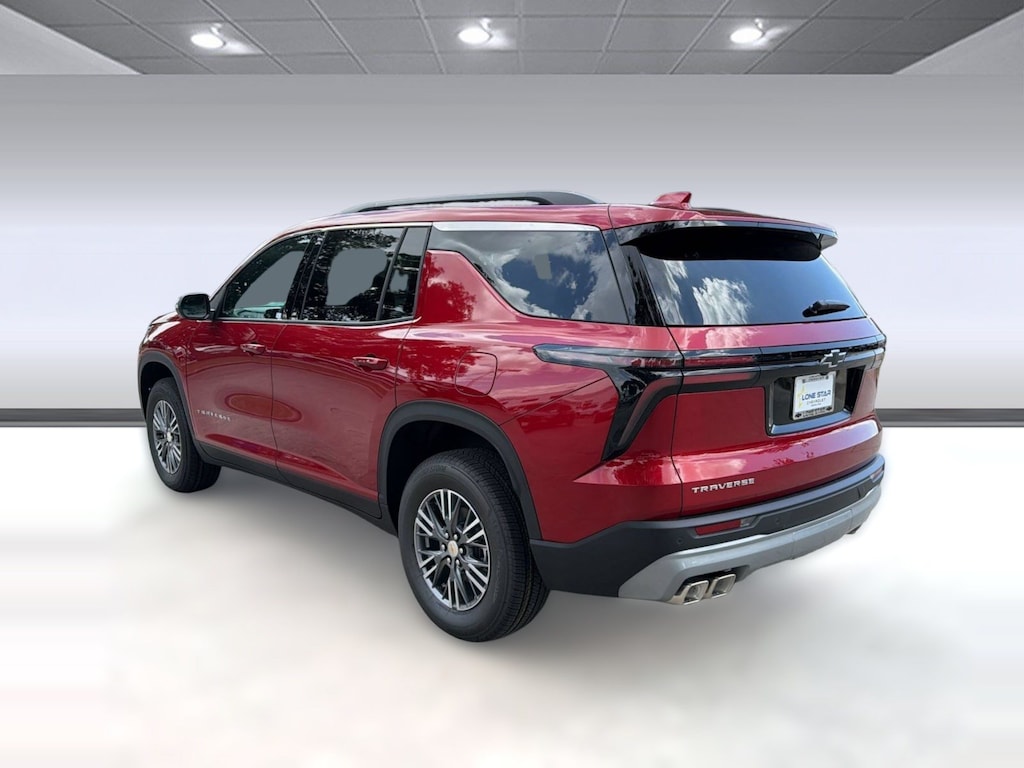 Used 2026 Chevrolet Traverse LT SUV