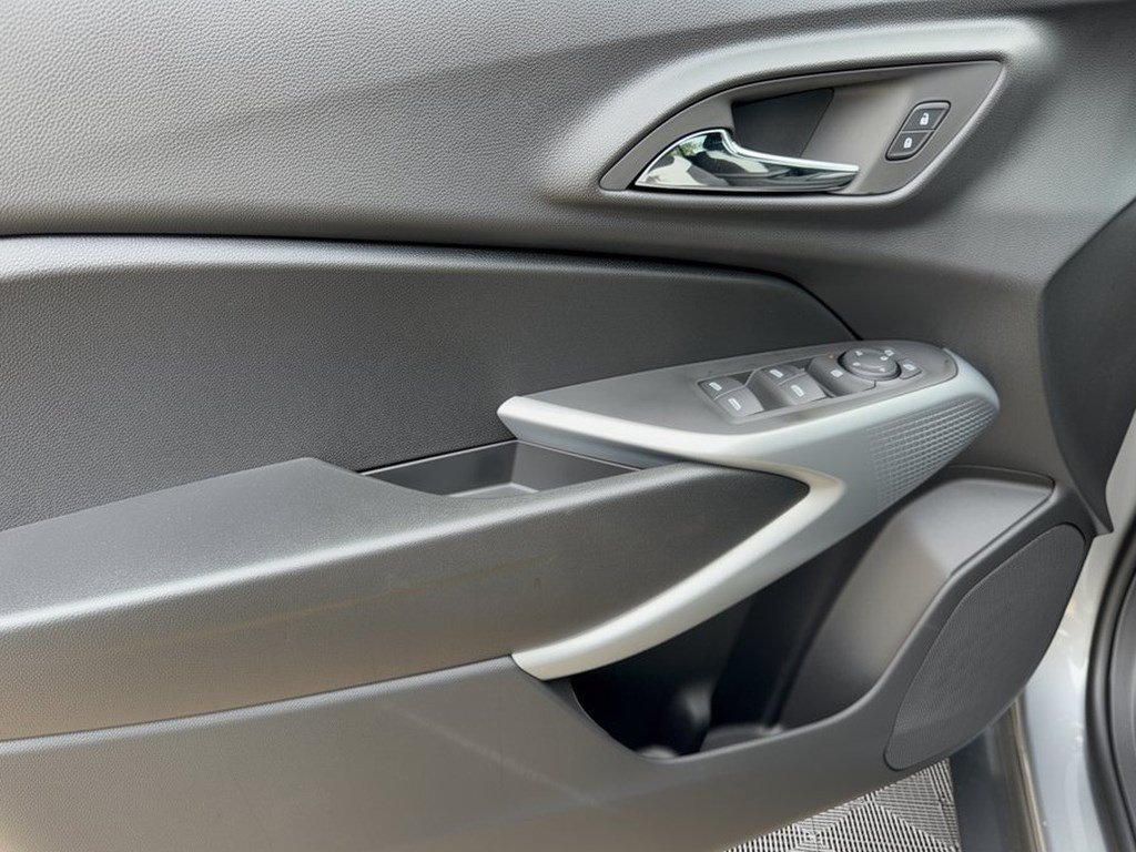 2026 Chevrolet Trax RS - Photo 14
