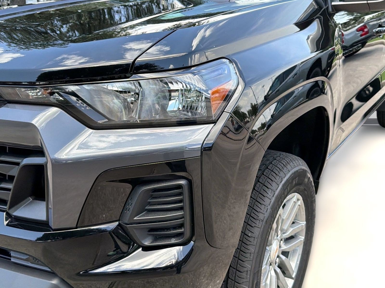 2026 Chevrolet Colorado LT - Photo 11