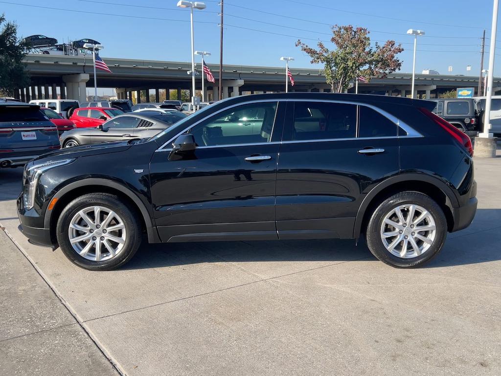 Used 2022 CADILLAC XT4 Luxury SUV