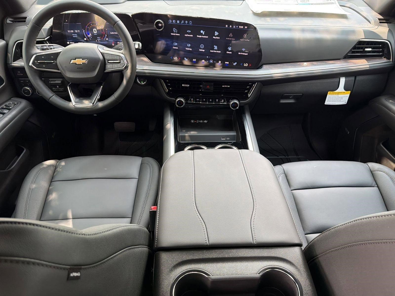 2026 Chevrolet Suburban LT - Photo 15