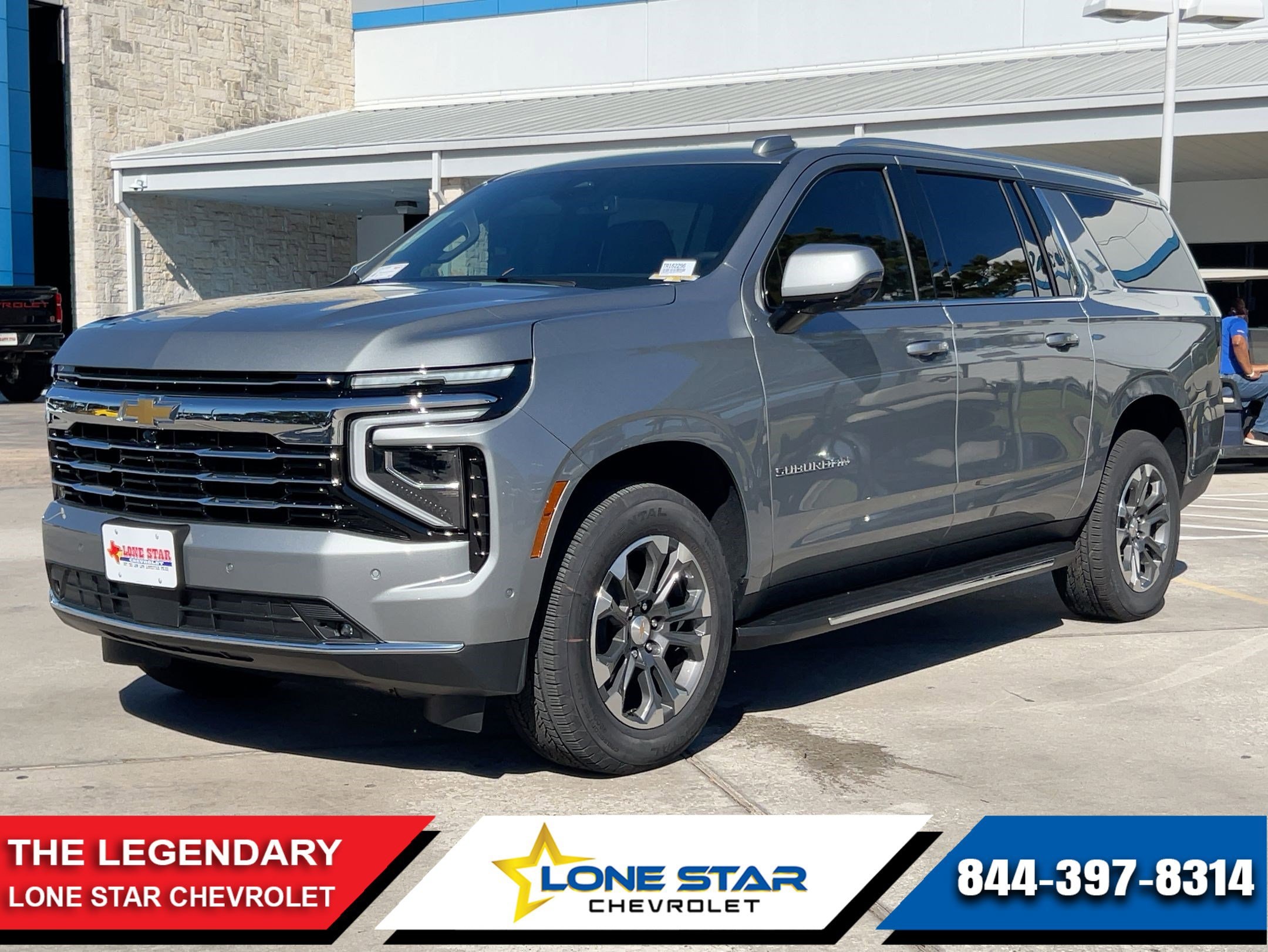 2026 Chevrolet Suburban LT's photo