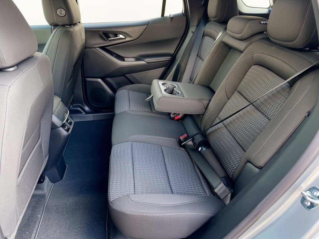 2027 Chevrolet Equinox LT - Photo 25