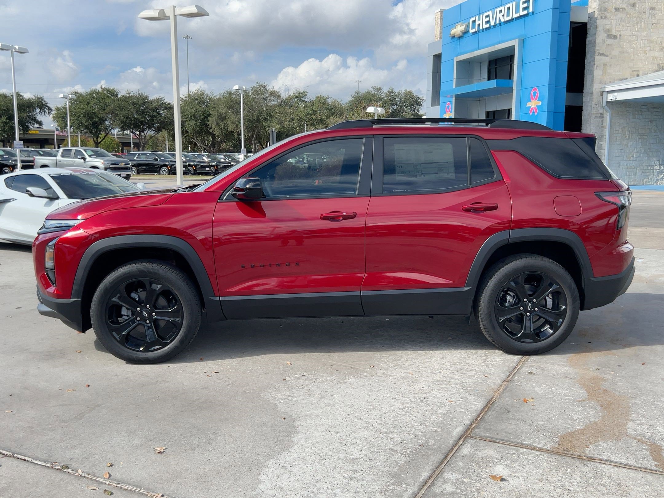 2026 Chevrolet Equinox LT photo 2