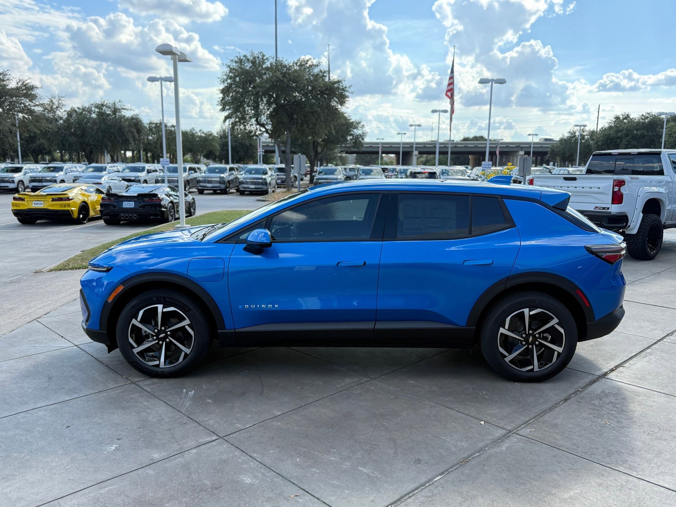 Used 2026 Chevrolet Equinox EV 1LT with VIN 3GN7DMRR5TS115435 for sale in Baytown, TX