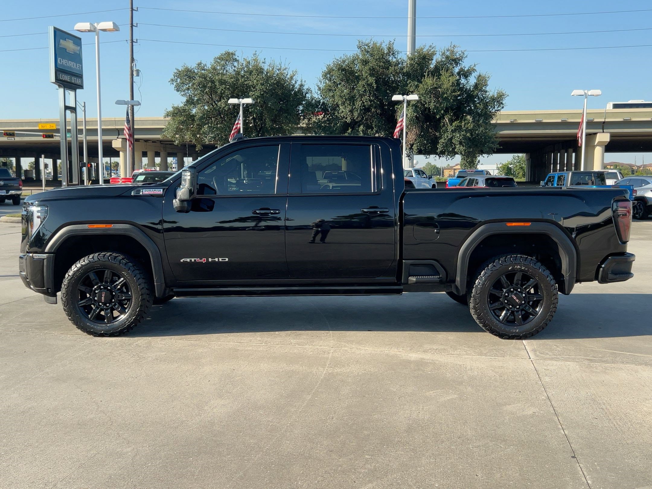 2024 Gmc Sierra 2500 HD AT4 photo 2