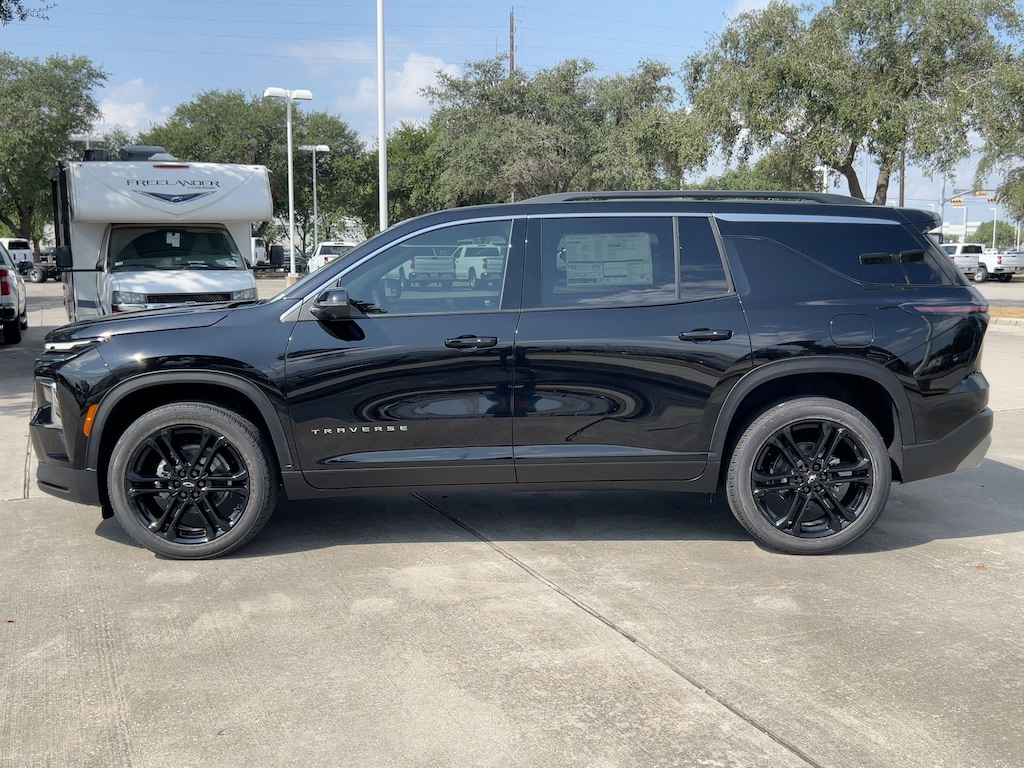 New 2026 Chevrolet Traverse LT SUV