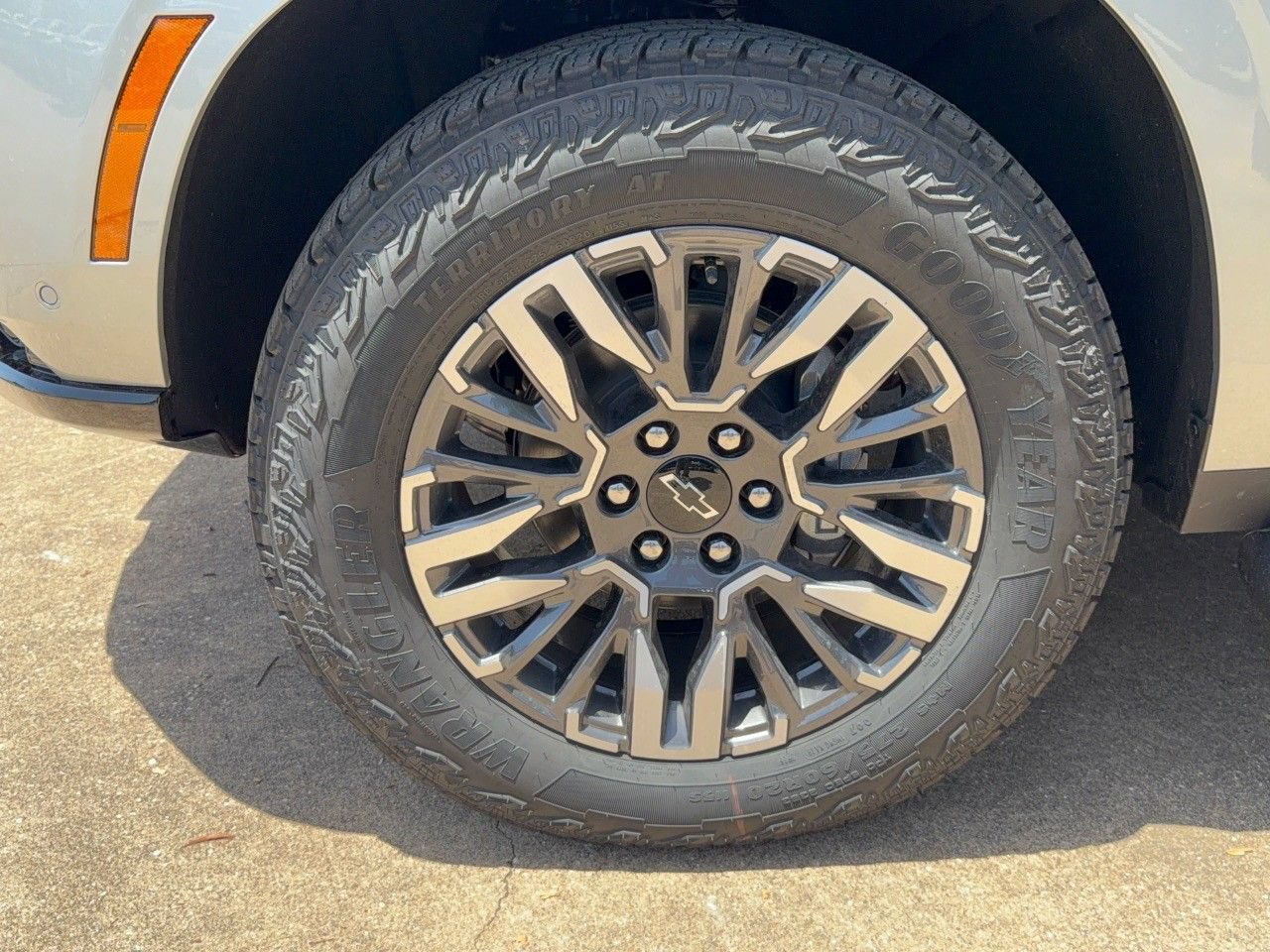 2026 Chevrolet Tahoe Z71 - Photo 13