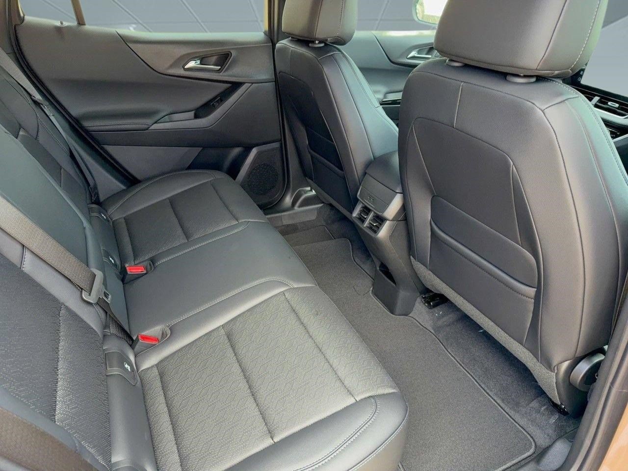 2027 Chevrolet Equinox LT - Photo 30
