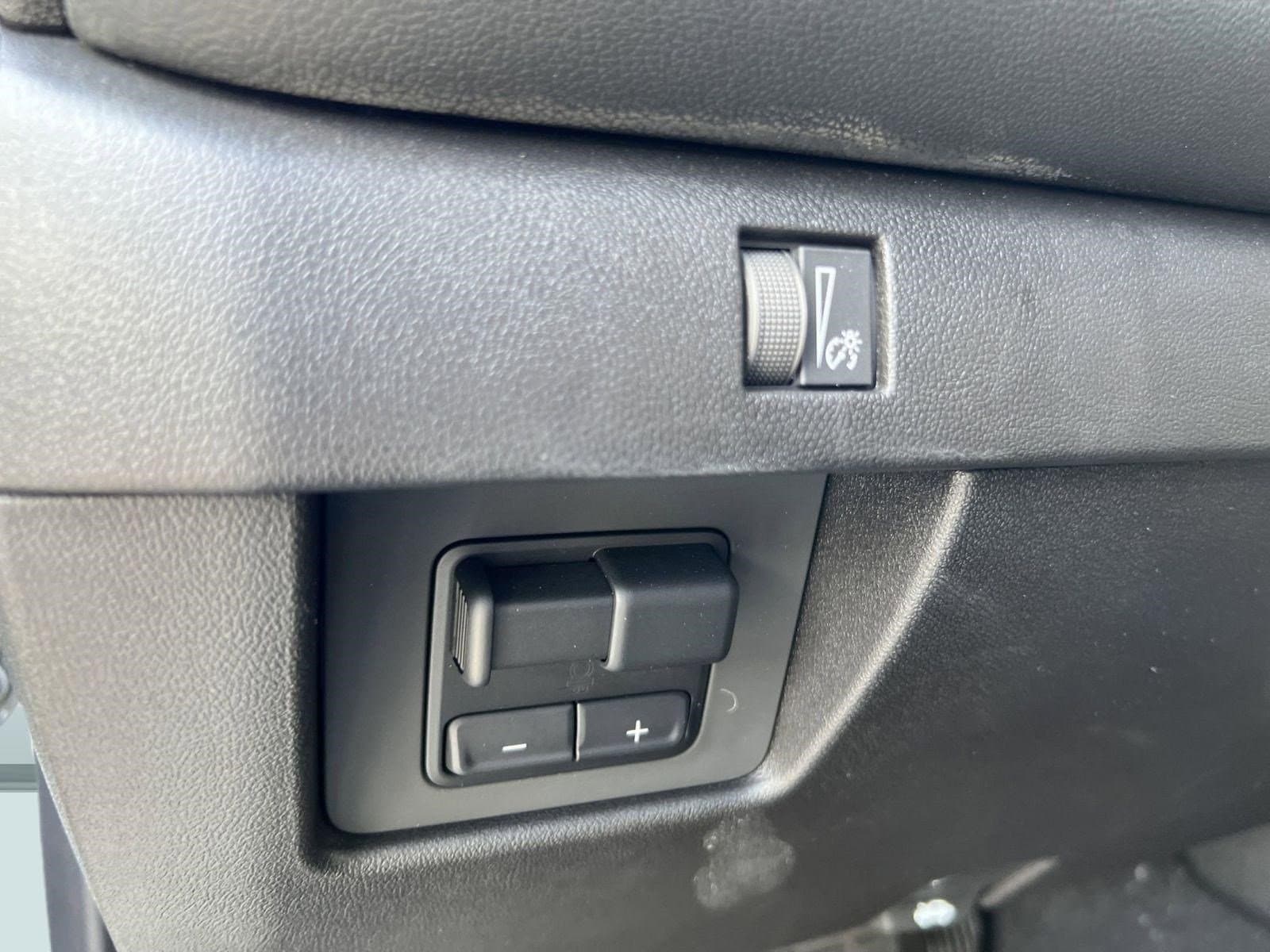 2026 Chevrolet Colorado LT - Photo 17