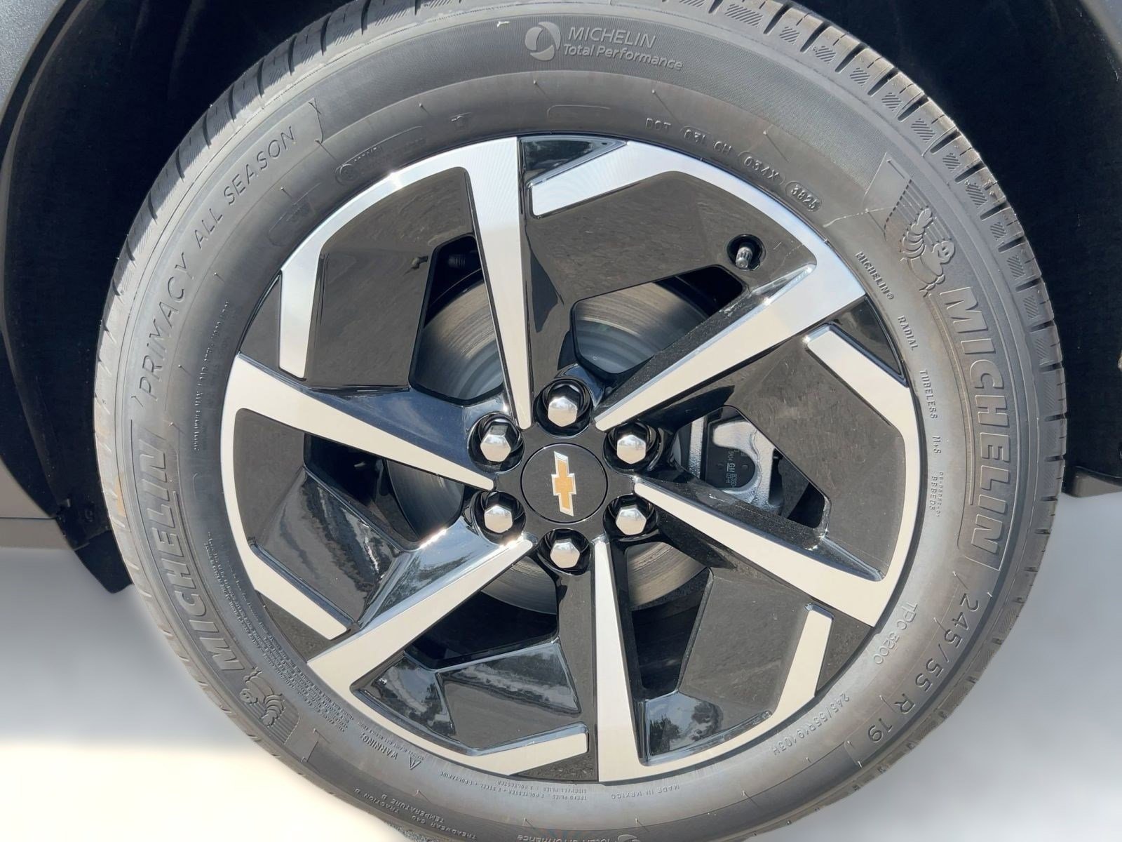 2026 Chevrolet Equinox EV 2LT - Photo 12