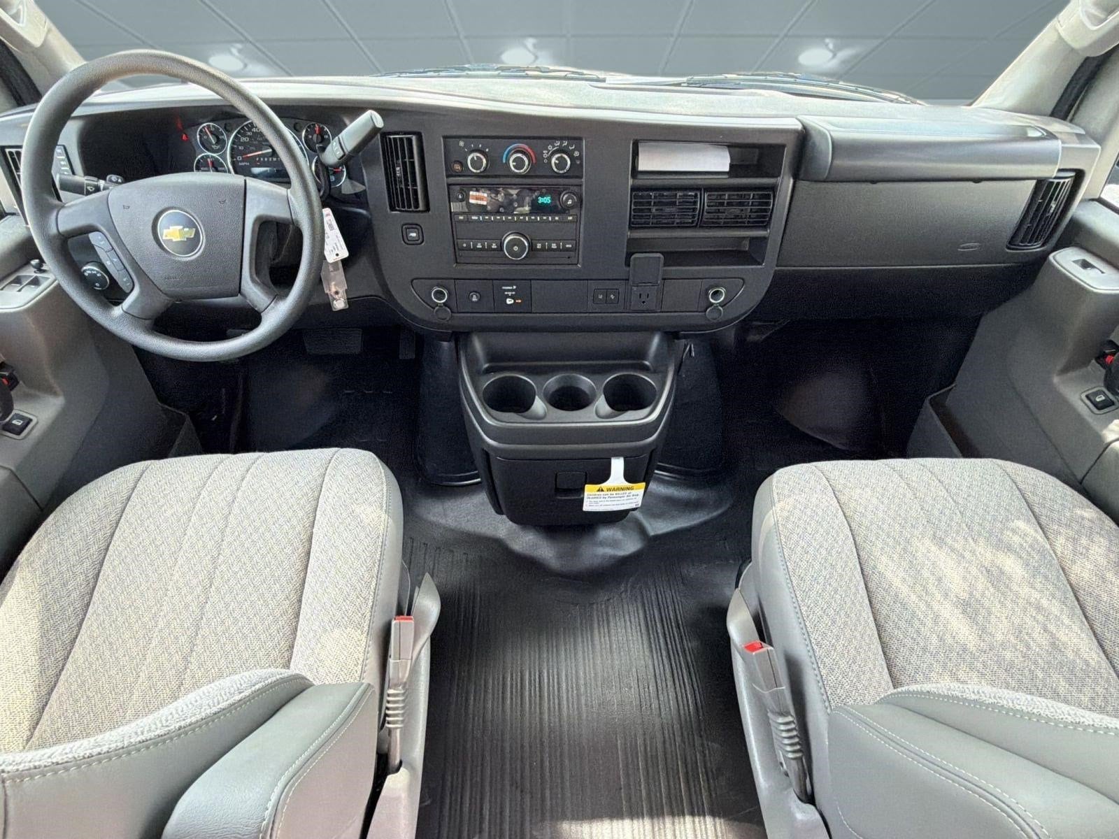 2026 Chevrolet Express Cargo Work Van - Photo 15