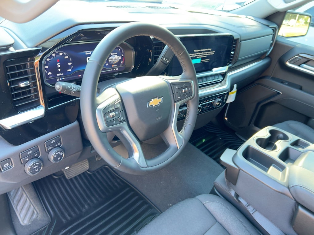 New 2025 Chevrolet Silverado 1500 LT Truck