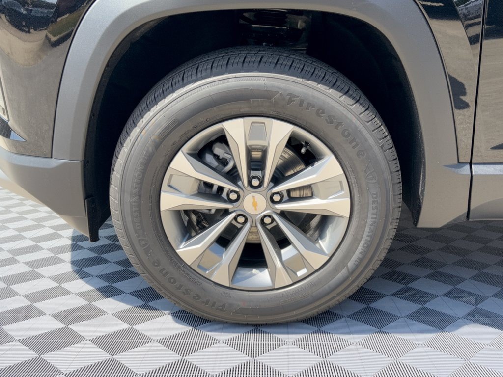 2027 Chevrolet Equinox LT - Photo 13