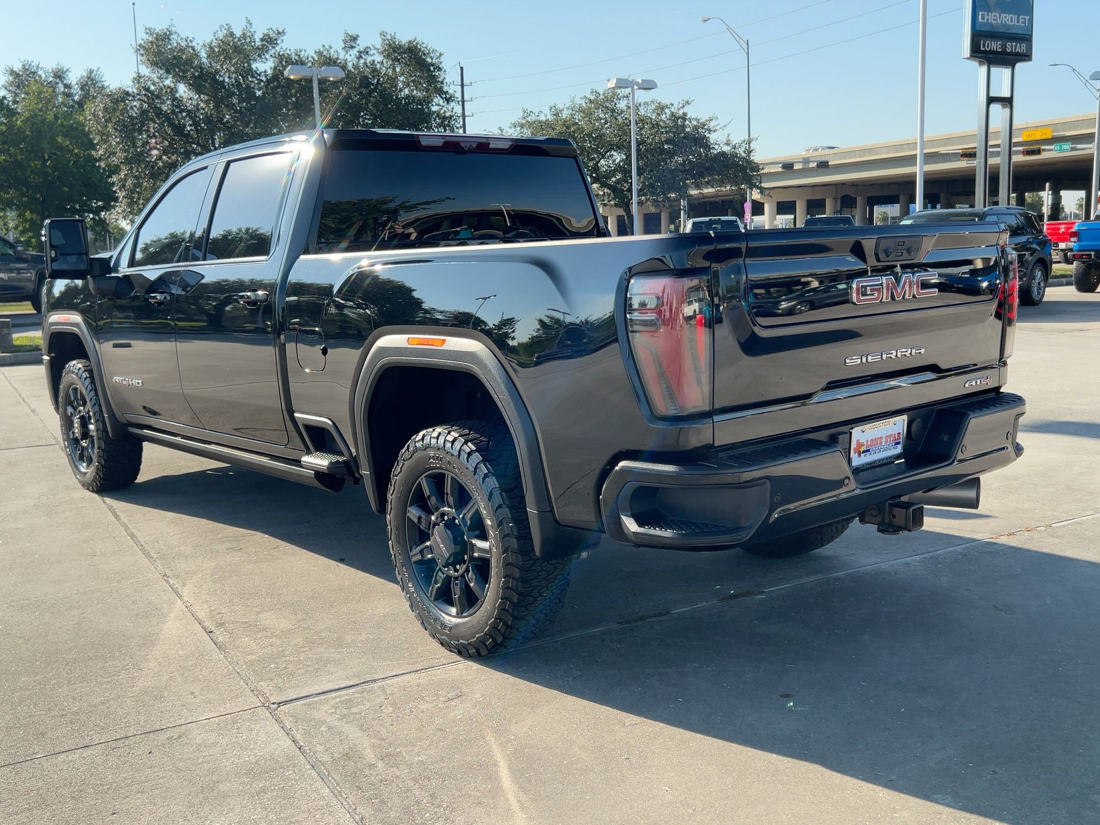 2024 Gmc Sierra 2500 HD AT4 photo 3