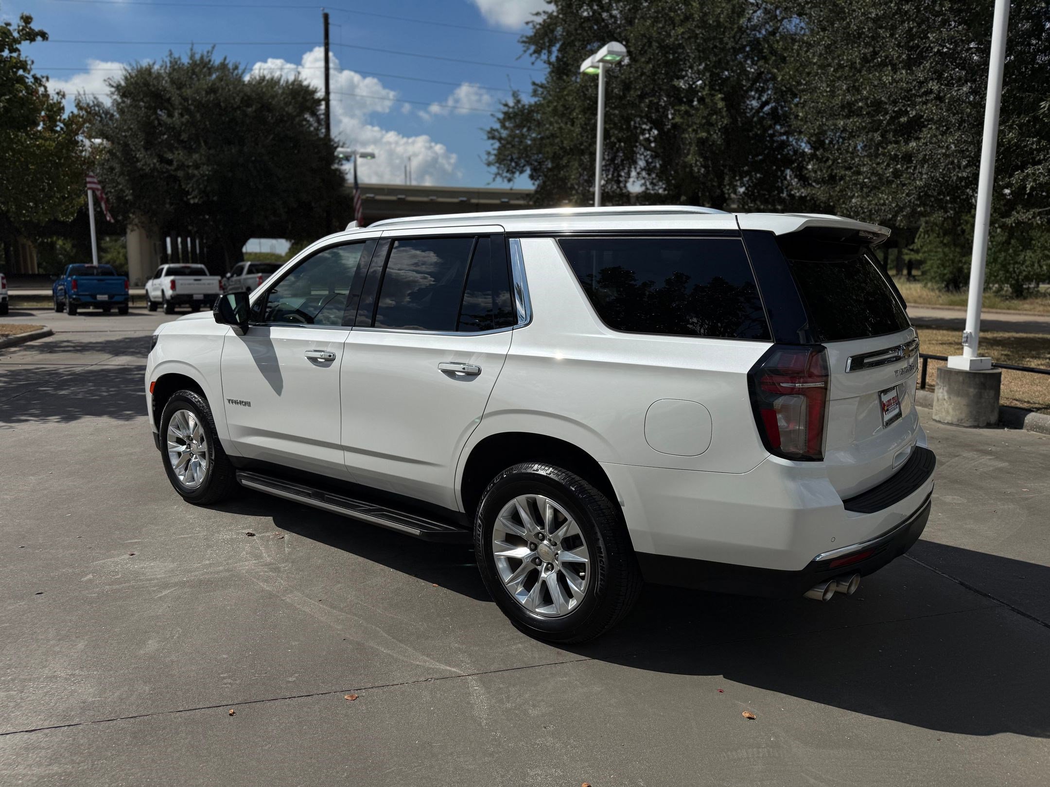 2022 Chevrolet Tahoe Premier photo 3