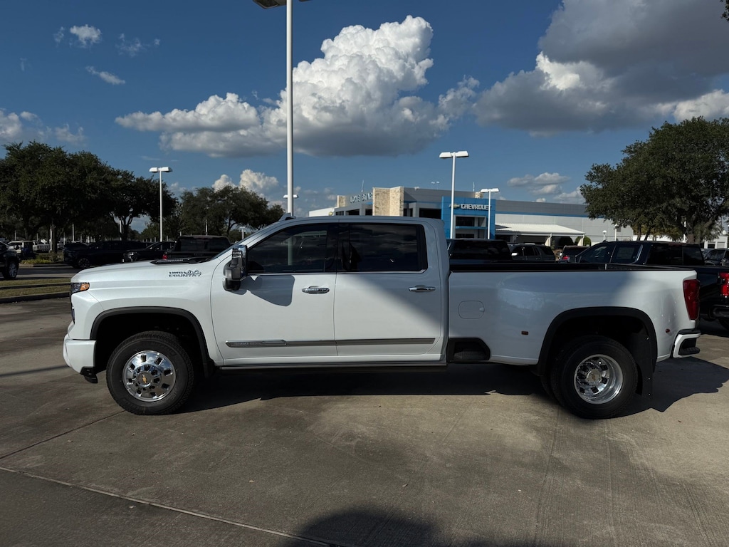 New 2026 Chevrolet Silverado 3500 HD High Country DRW Truck