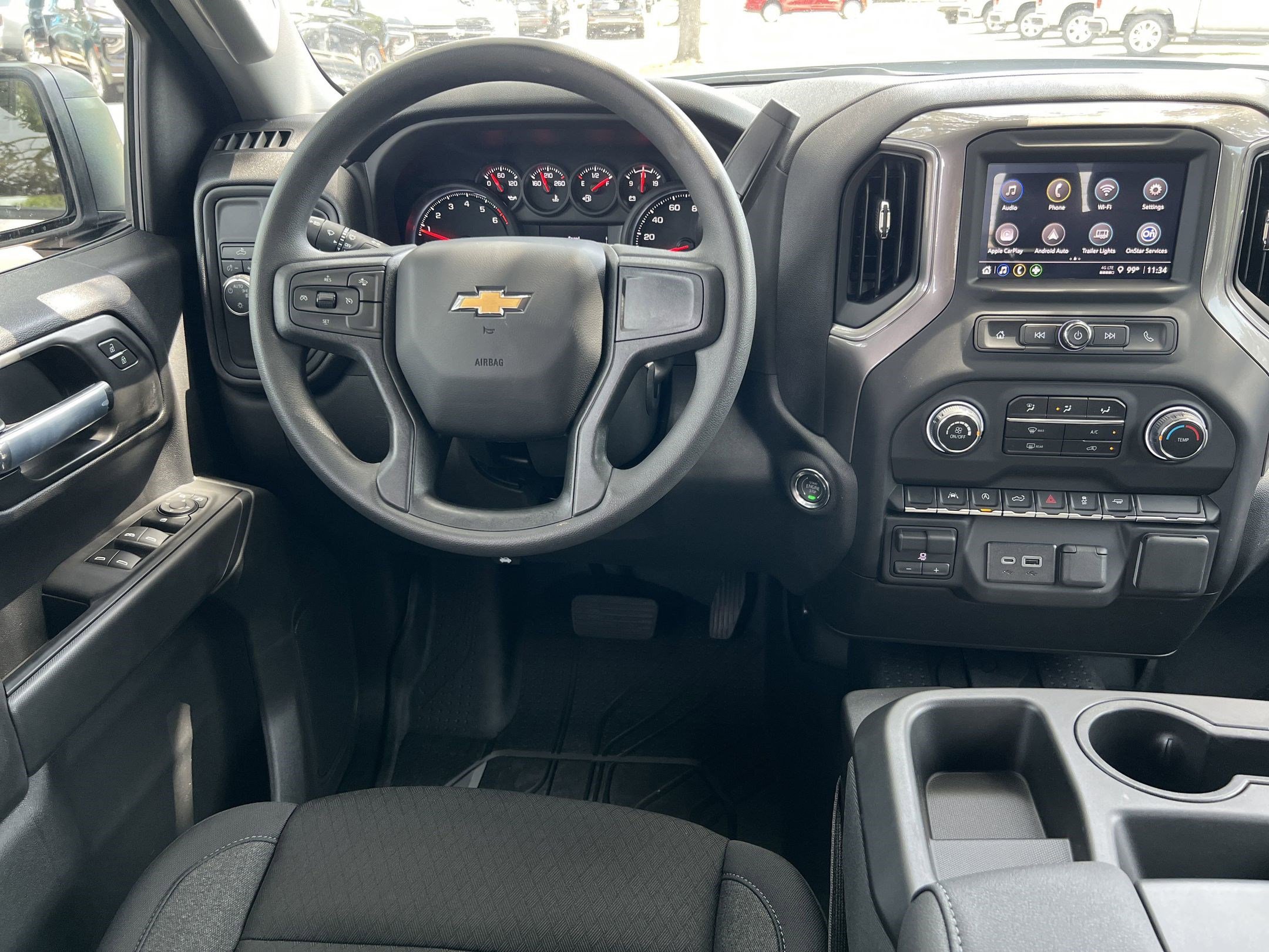 2025 Chevrolet Silverado 1500 Custom photo 3