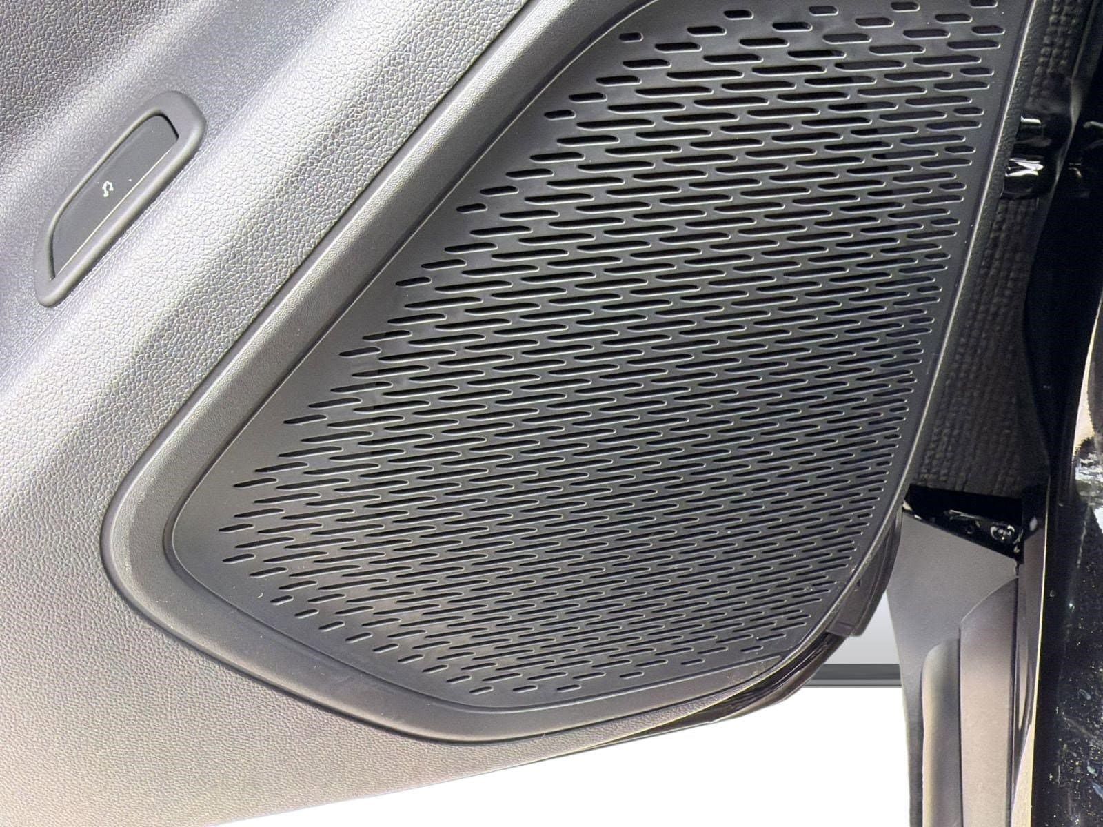 2026 Chevrolet Traverse LT - Photo 21