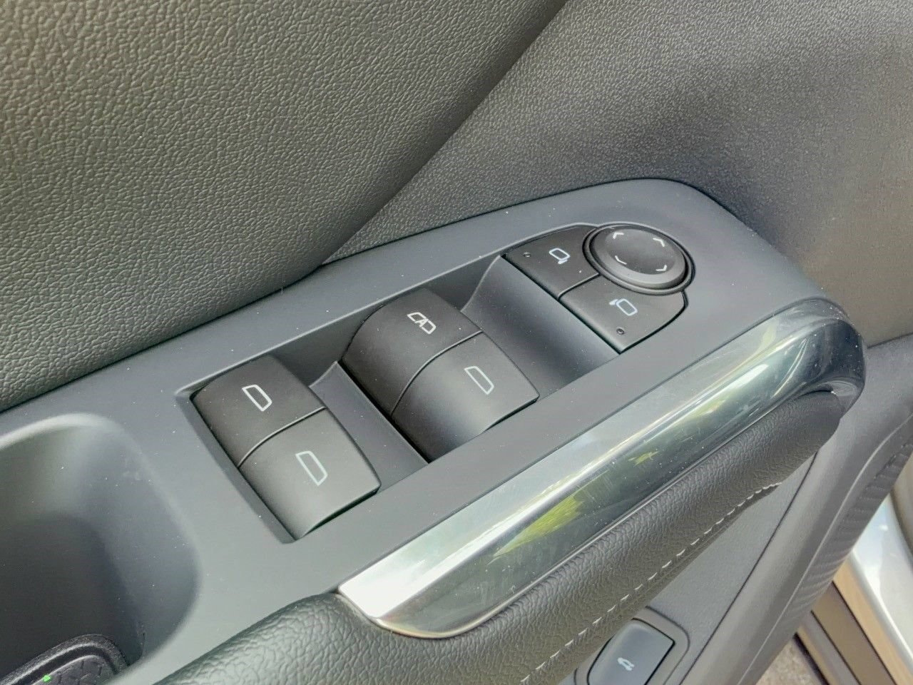 2026 Chevrolet Traverse LT - Photo 30